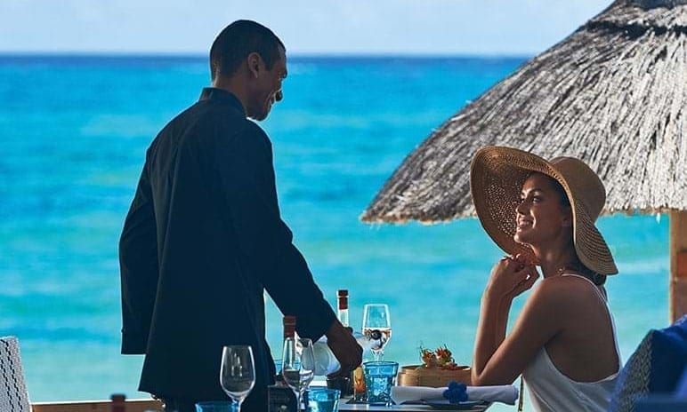 CONSTANCE BELLE MARE PLAGE RESORT - INDIGO BEACH RESTAURANT 3